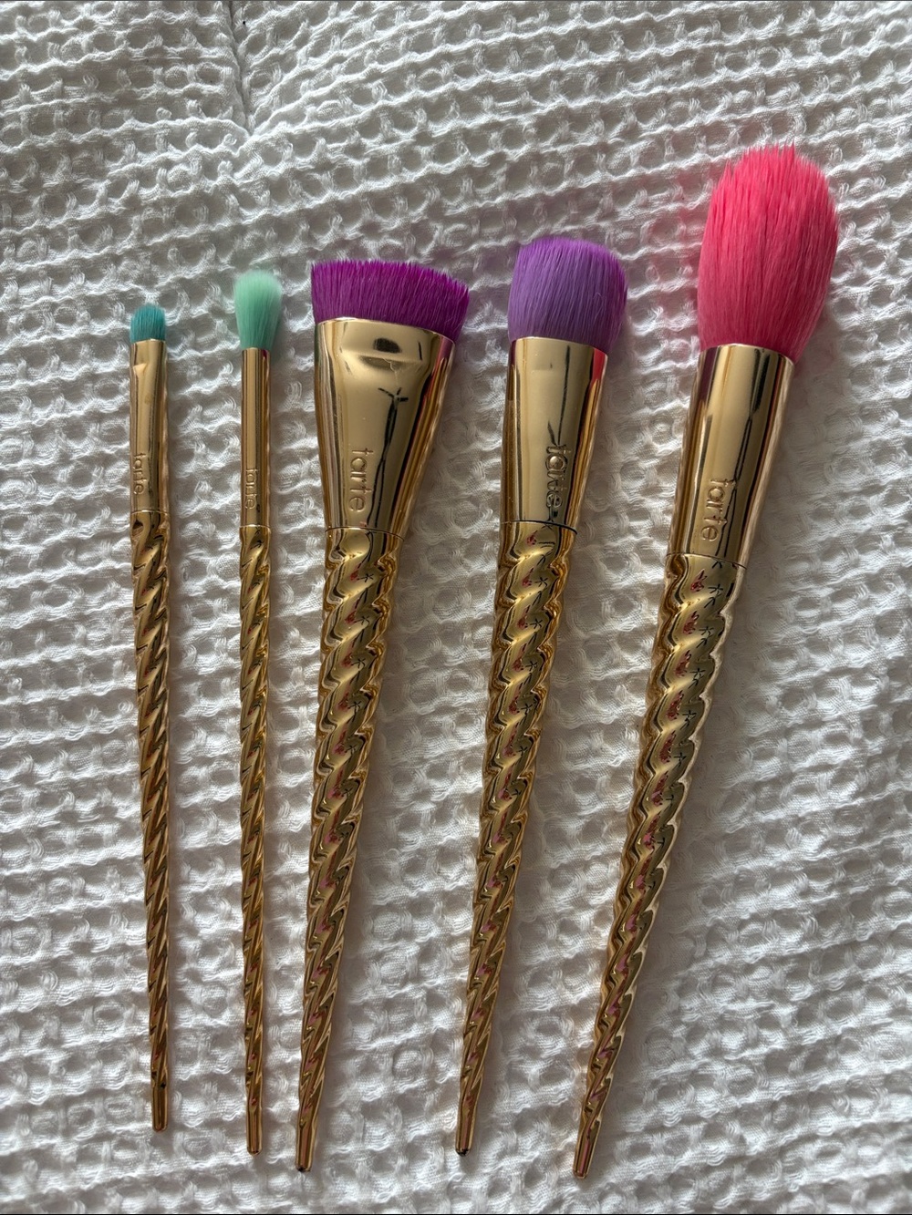Makeup brushes